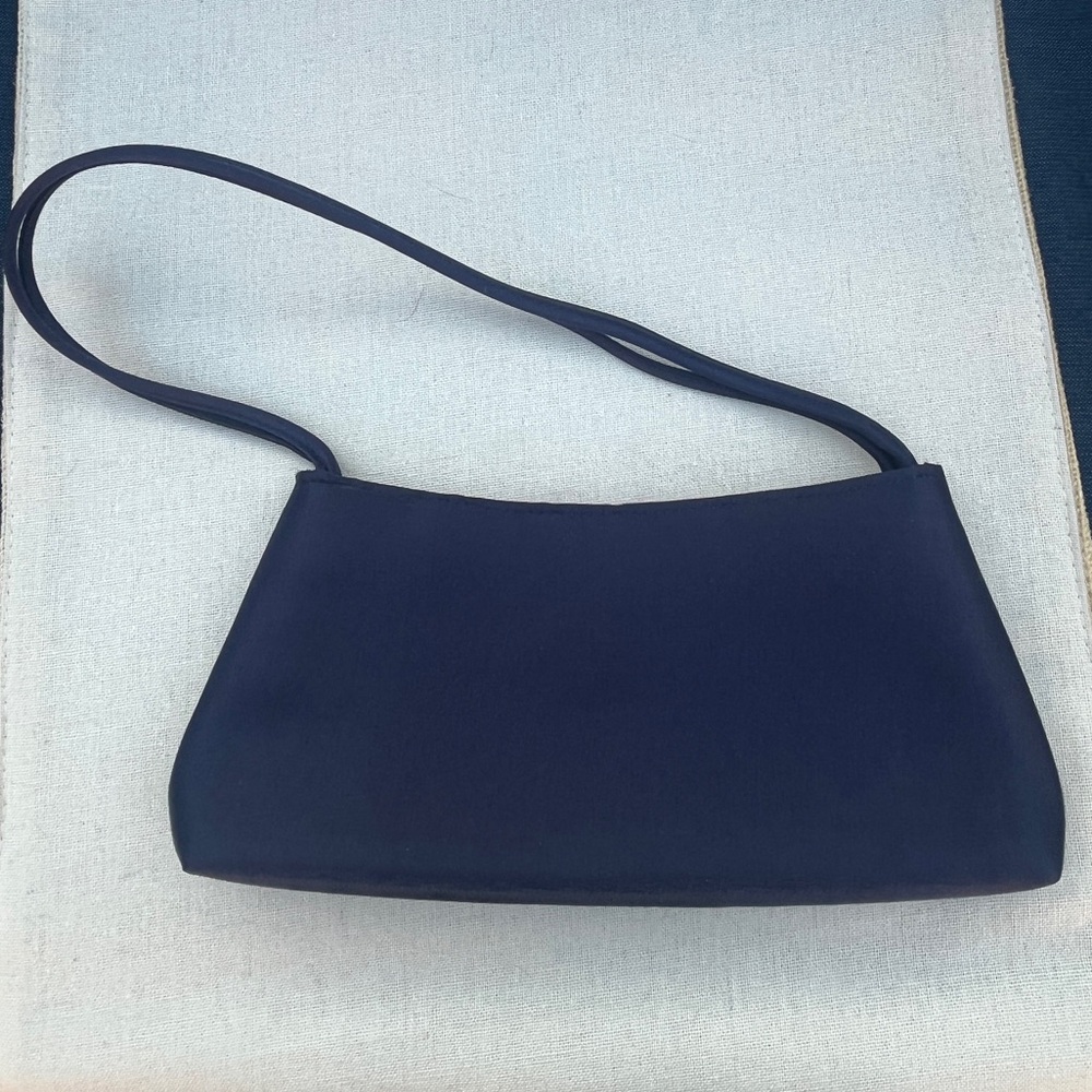 Le Regale clutch